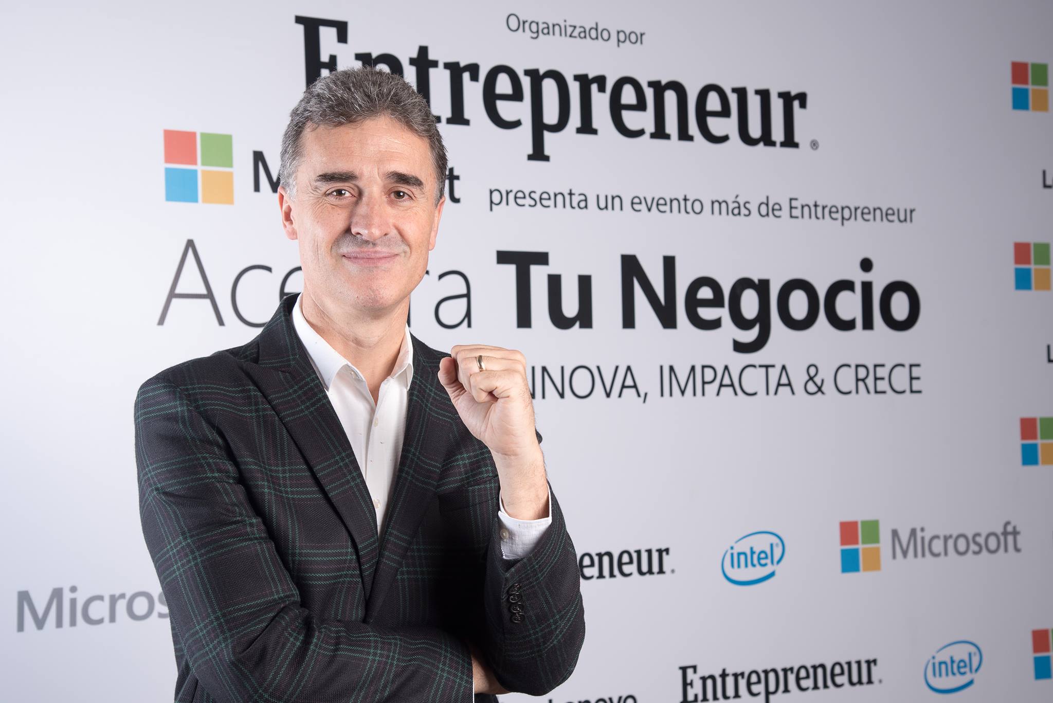 Carlos Cagigas - Director General